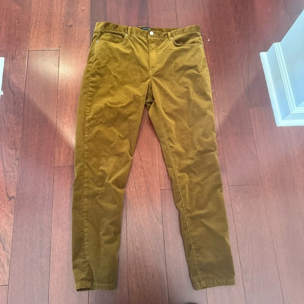 Banana Republic Men's Brown Corduroy Pants